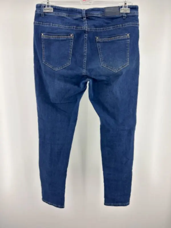 Spodnie jeans - obrazek 2