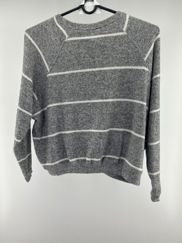 Sweter - obrazek 2