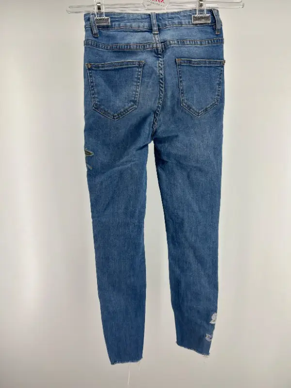 Spodnie jeans - obrazek 2