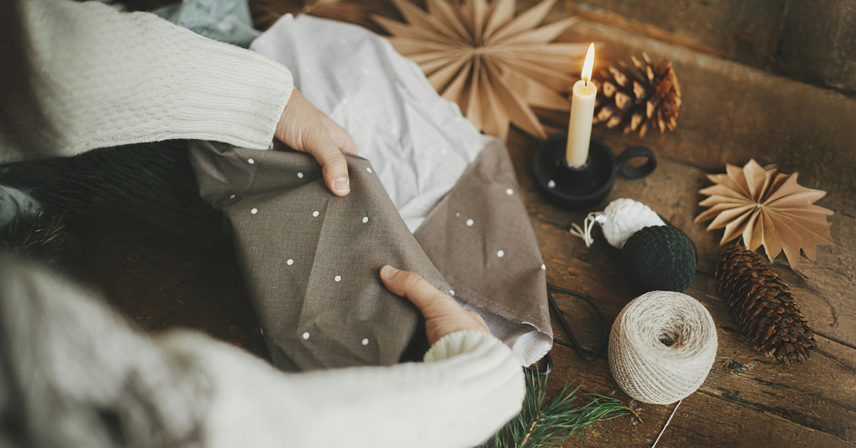 <img src="pomysly-na-prezenty-swiateczne.jpg"alt="Pomysły na prezenty świąteczne z drugiej ręki">